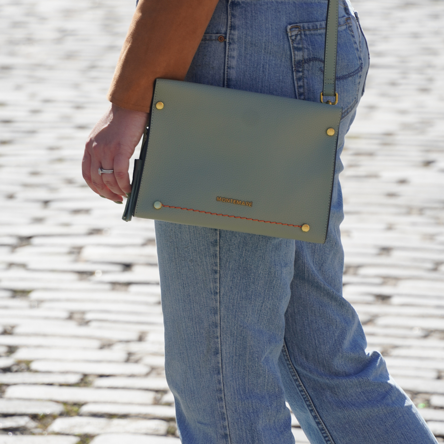 Vienna Crossbody